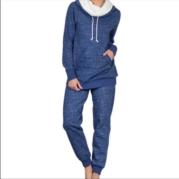 Pajamagram | Shearling | roll neck fleece‎ Set - Picture 1 of 6